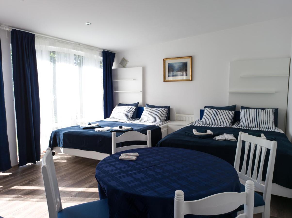 Apartman Dvoristance Golubăţ Exterior foto